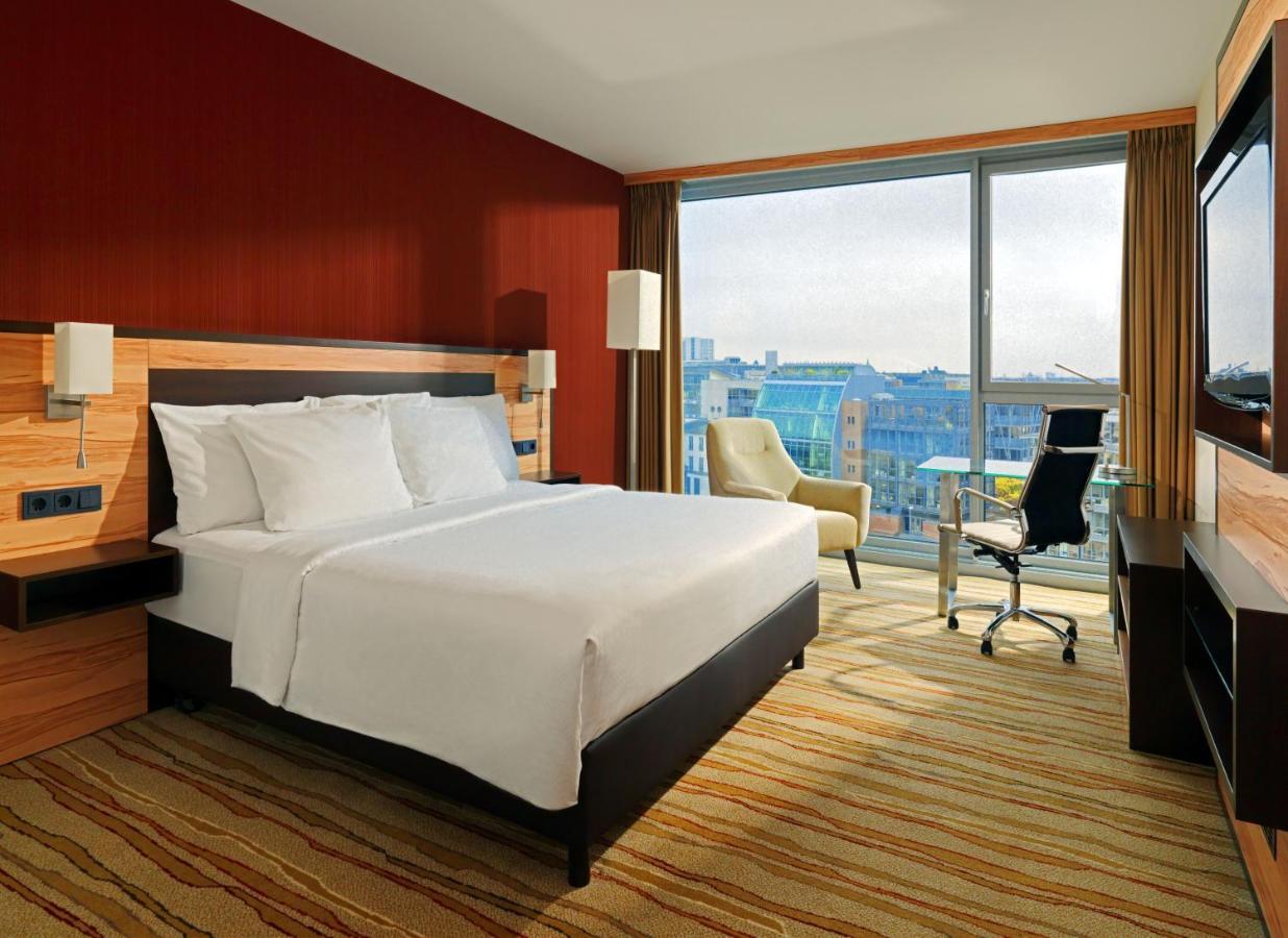 Courtyard By Marriott Duesseldorf Hafen Hotel Kültér fotó