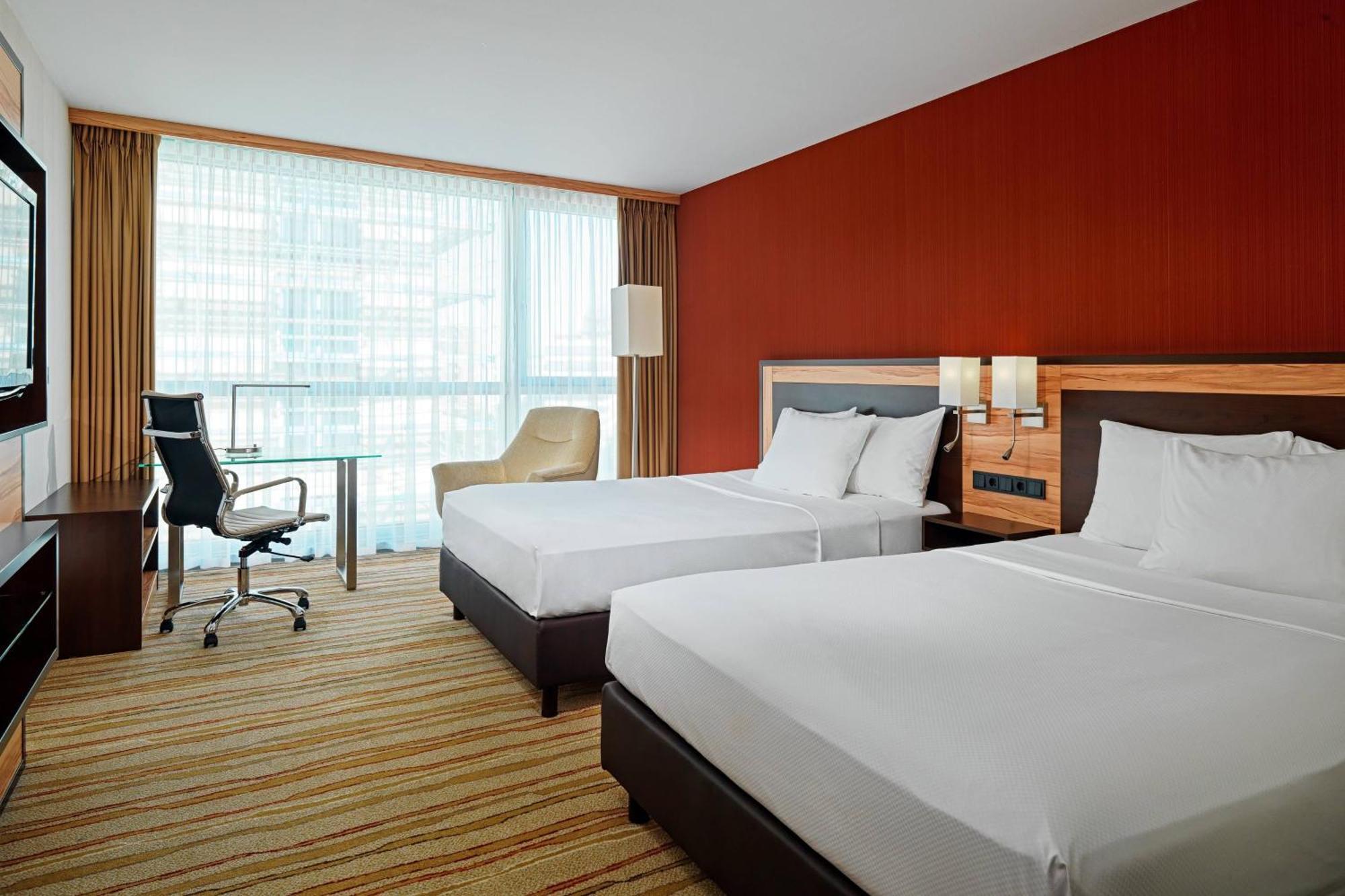 Courtyard By Marriott Duesseldorf Hafen Hotel Kültér fotó