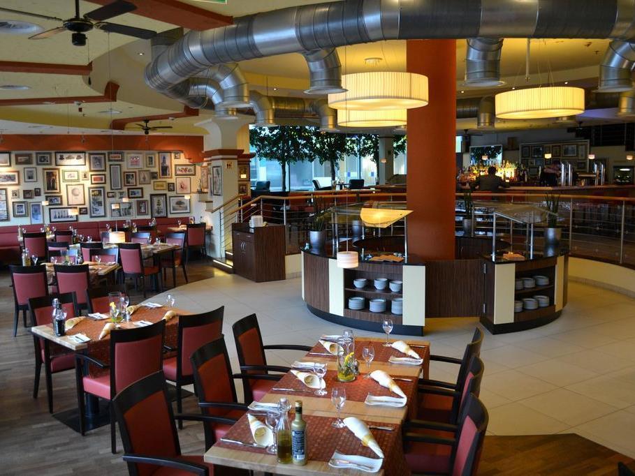 Courtyard By Marriott Duesseldorf Hafen Hotel Kültér fotó